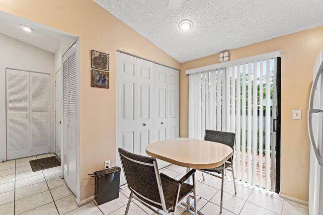 476 Lynbrook Ct, Condo with 2 bedrooms, 2 bathrooms and null parking in Royal Palm Beach FL | Image 10