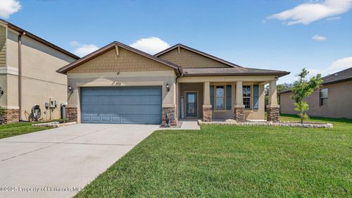 996 Scarlet Plume Ln, BROOKSVILLE, FL, 34604-5844 | Card Image