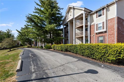 apt-b-708 Ridgeside Dr, Ballwin, MO, 63021-7741 | Card Image