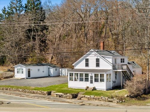 8 Herring Pond Rd, Bourne, MA, 02532-2213 | Card Image