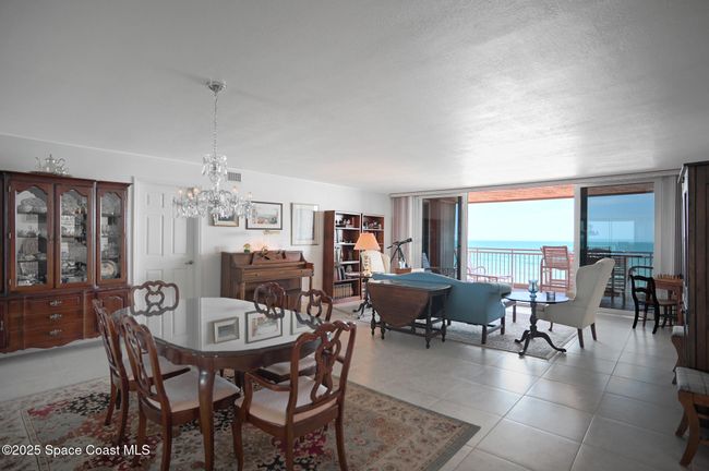 402 - 5635 Highway A1a, Condo with 3 bedrooms, 3 bathrooms and null parking in Melbourne Beach FL | Image 6