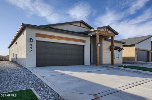 13913 Madero Dr, El Paso, TX, 79928-6107 | Card Image