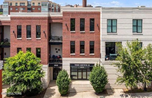 203-353 Ogden St, Knoxville, TN, 37917-7572 | Card Image