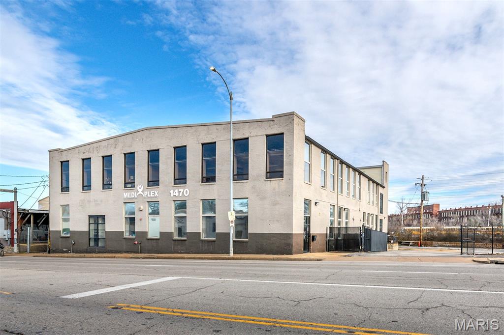 Commercial Sale in St Louis