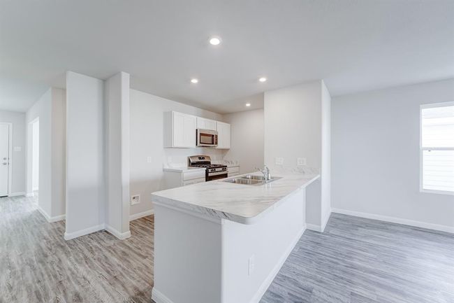 1030 Greenspointe Ave, House other with 5 bedrooms, 3 bathrooms and 2 parking in La Grange TX | Image 7