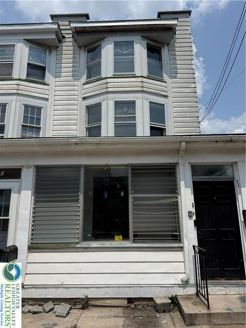 41 W Ridge St, Lansford, PA, 18232-1307 | Card Image