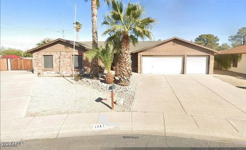 19225 N 32nd Dr, Phoenix, AZ, 85027-4857 | Card Image
