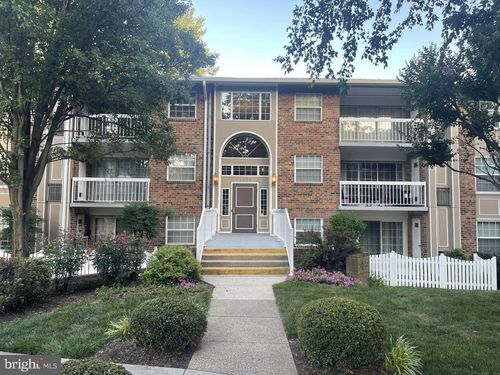 301-1933 Wilson Ln, MCLEAN, VA, 22102-4725 | Card Image