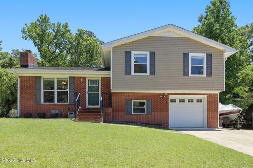 109 Stillbrook Ct, Jacksonville, NC, 28540-7162 | Card Image