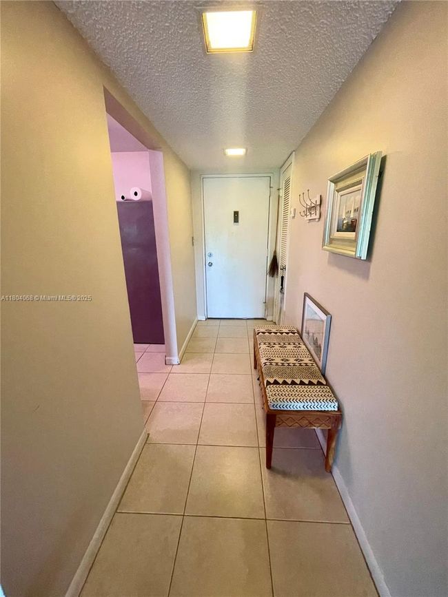 APT-410 - 2312 S Cypress Bend Dr, Condo with 2 bedrooms, 2 bathrooms and null parking in Pompano Beach FL | Image 6