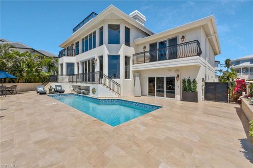 152 Conners Ave, NAPLES, FL, 34108-2151 | Card Image