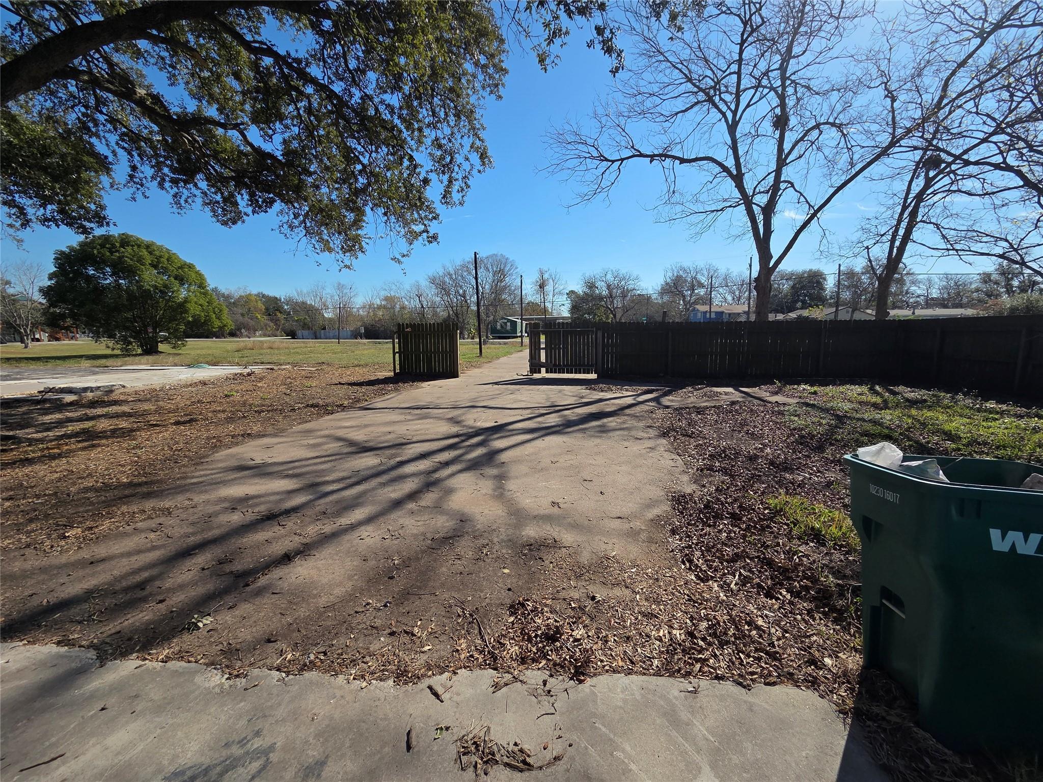 Residential Lease in Bacliff 3