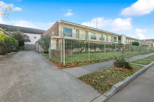 apt-214-801 Henry Clay Ave, New Orleans, LA, 70118-5855 | Card Image