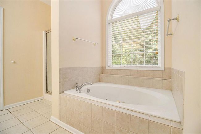 5821 Saint Miles Dr, House other with 5 bedrooms, 3 bathrooms and 4 parking in Buford GA | Image 11