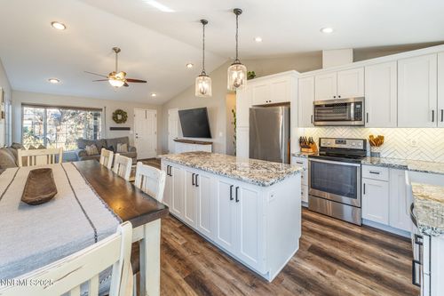 6800 Pah Rah Dr, Sparks, NV, 89436-9036 | Card Image