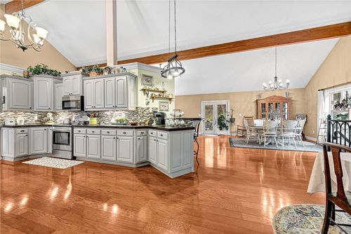 1401 Vickie Cir, Berryville, AR, 72616-5202 | Card Image