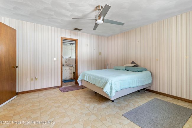5441 Alderwood St, House other with 2 bedrooms, 2 bathrooms and null parking in SPRING HILL FL | Image 9