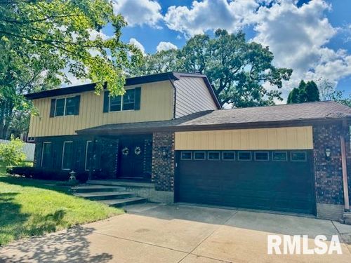 1008 Woodland Dr, Clinton, IA, 52732-3608 | Card Image