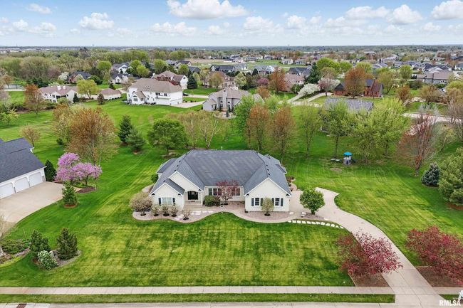 2139 Cromwell Cir, House other with 5 bedrooms, 5 bathrooms and null parking in Davenport IA | Image 39