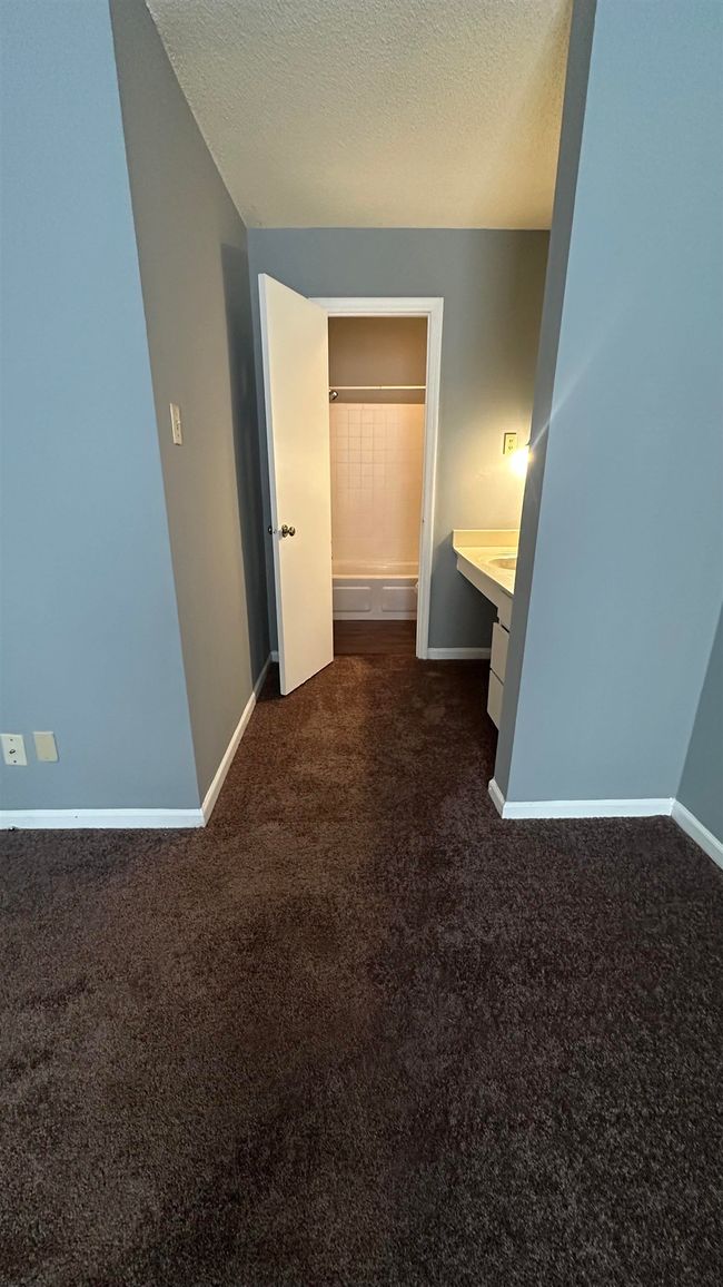 3811 - 3811 S Mendenhall Rd, Condo with 2 bedrooms, 2 bathrooms and null parking in Memphis TN | Image 5