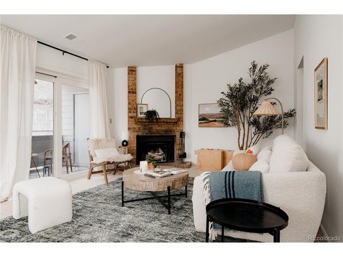 apt-206-8045 W Eastman Pl, Lakewood, CO, 80227-4933 | Card Image