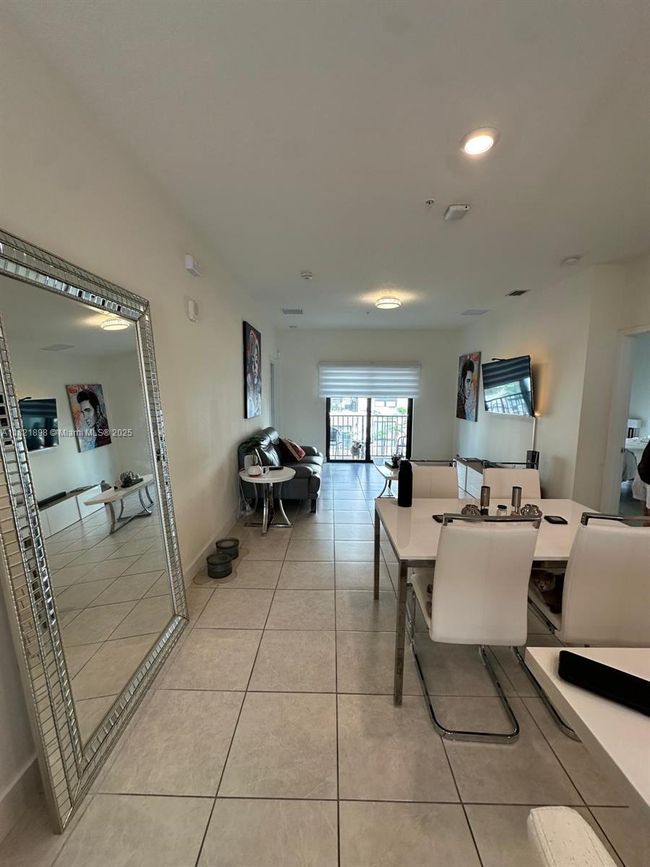 APT-204 - 8301 Nw 41 St St, Condo with 2 bedrooms, 3 bathrooms and null parking in Doral FL | Image 7