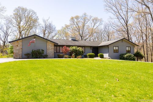 6 King Rd, East Fishkill, NY, 12533-7404 | Card Image