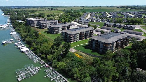 435 240th Ave, Arnolds Park, IA, 51331-4402 | Card Image