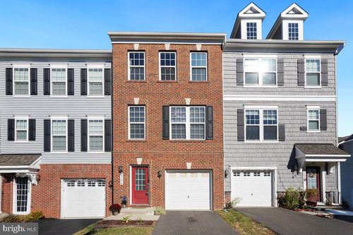 8754 Elsing Green Dr, MANASSAS, VA, 20112-2454 | Card Image