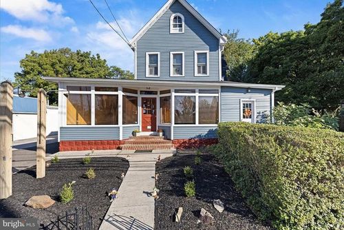 209 E Evesham Ave, Magnolia, NJ, 08049-1070 | Card Image