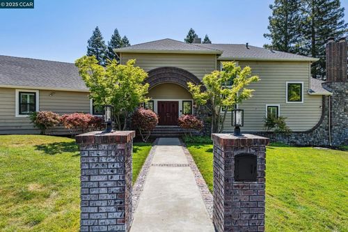 22 Ranger Ct, Alamo, CA, 94507-1244 | Card Image