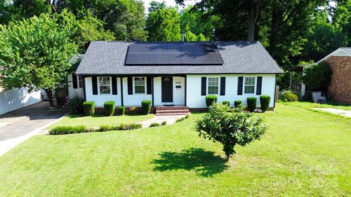 6625 Somersworth Dr, Charlotte, NC, 28215-1840 | Card Image