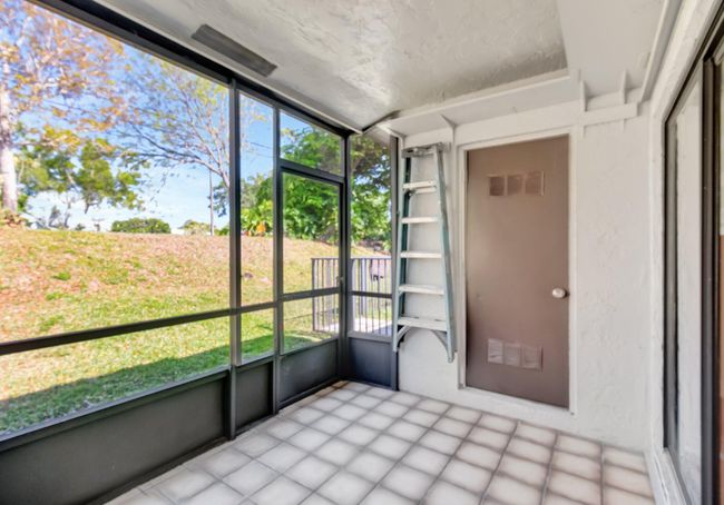 46 Seminole Ct E, Townhouse with 3 bedrooms, 2 bathrooms and null parking in Royal Palm Beach FL | Image 35