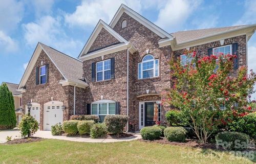 2083 Topaz Plz, Davidson, NC, 28036-7648 | Card Image
