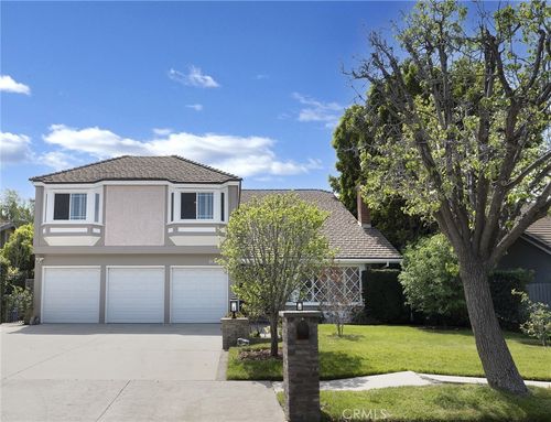 21316 Nashville St, Chatsworth, CA, 91311-1452 | Card Image