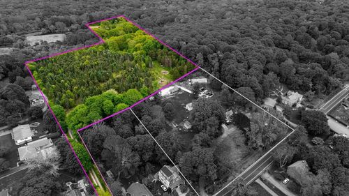 174 Highland Rd, Tiverton, RI, 02878-4412 | Card Image