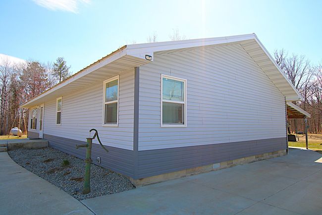 3 BEDROOMS ON MAIN FLOOR | Image 24