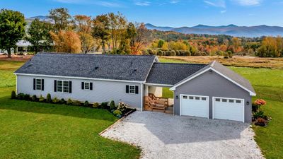 2670 North Grove Street, House other with 3 bedrooms, 2 bathrooms and null parking in Rutland Town VT | Image 2