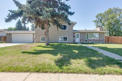 104 Oak Drive, Wetaskiwin, AB, T9A2E7 | Card Image