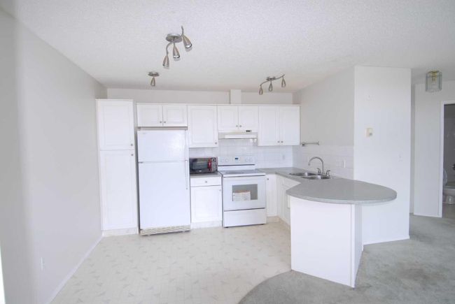 407 - 20 Sierra Morena Mews Sw, Home with 2 bedrooms, 2 bathrooms and 1 parking in Calgary AB | Image 20