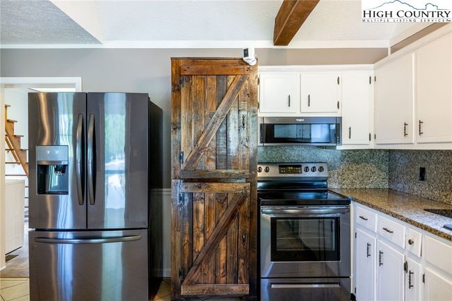 337 Pioneer Rdg, House other with 3 bedrooms, 2 bathrooms and null parking in Sparta NC | Image 8