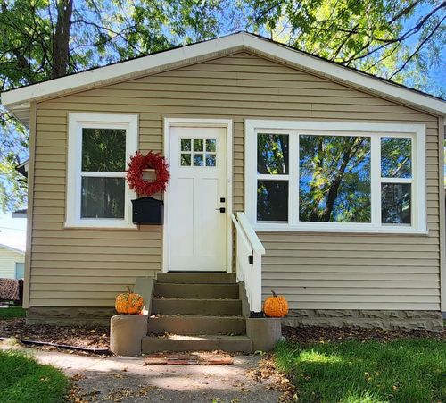 4228 5th St Ne, Columbia Heights, MN, 55421-2860 | Card Image