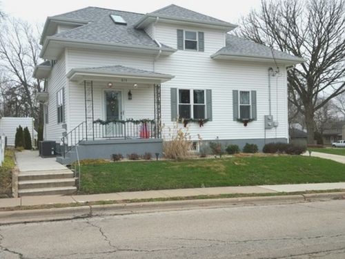 2-615 Green St, Peru, IL, 61354-3229 | Card Image