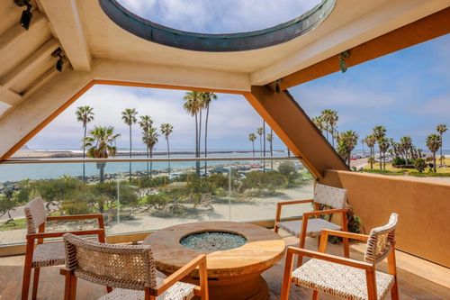 2617 Ocean Front Walk, San Diego, CA, 92109-8242 | Card Image