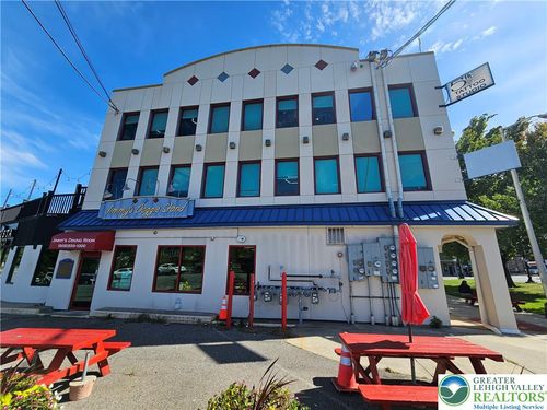 7 Union Sq, Phillipsburg, NJ, 08865-2484 | Card Image