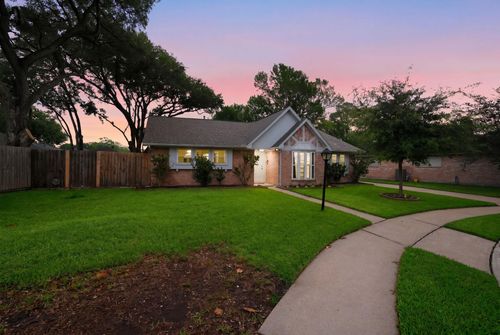9718 Rathbone Drive, Houston, TX, 77031 | Card Image