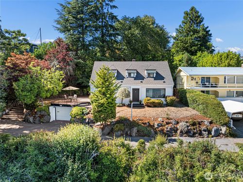 830 Merrill Pl W, Bremerton, WA, 98312-4551 | Card Image