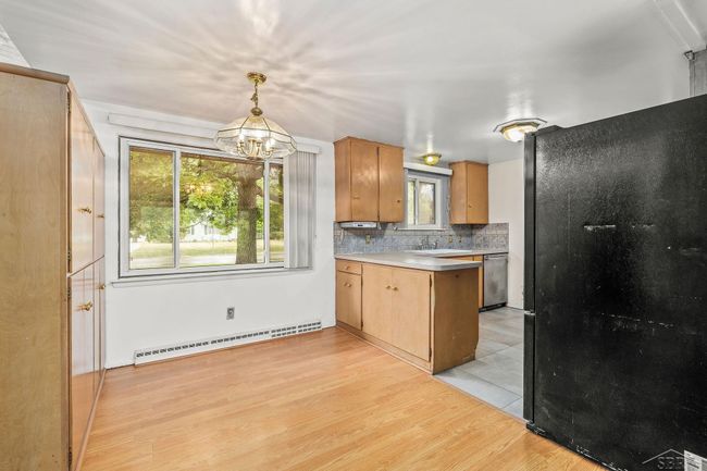 Dining area | Image 6