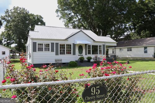 95 Cherry St, Trion, GA, 30753-1446 | Card Image