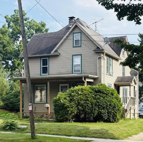 215 E Maple Ave, Beaver Dam, WI, 53916-2248 | Card Image